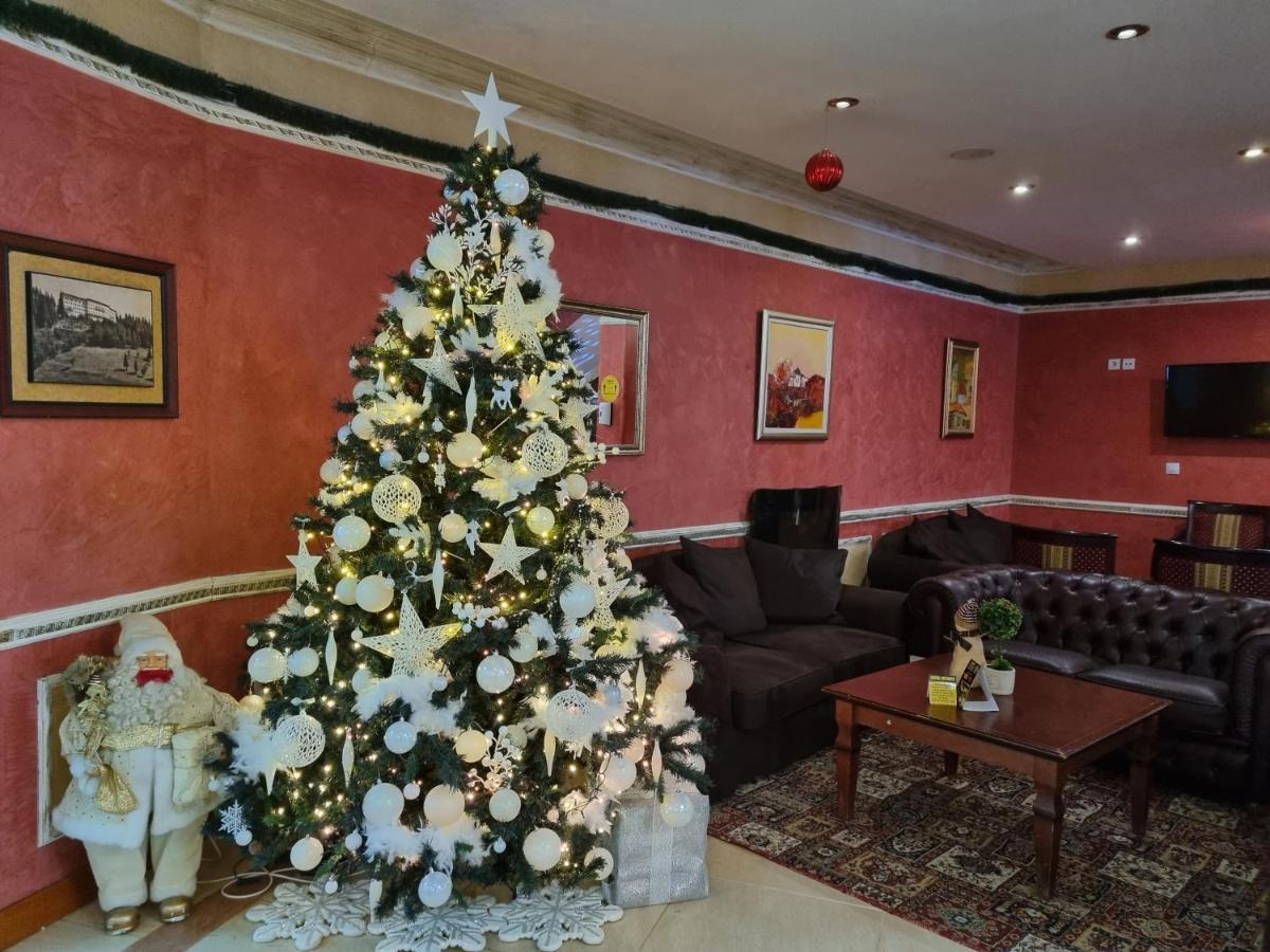 Grand Monastery Hotel Apartments Pamporowo Exterior foto