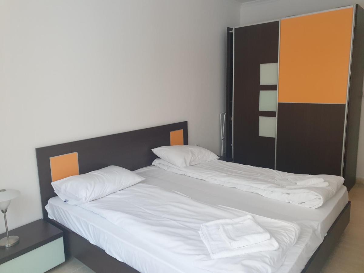 Grand Monastery Hotel Apartments Pamporowo Exterior foto