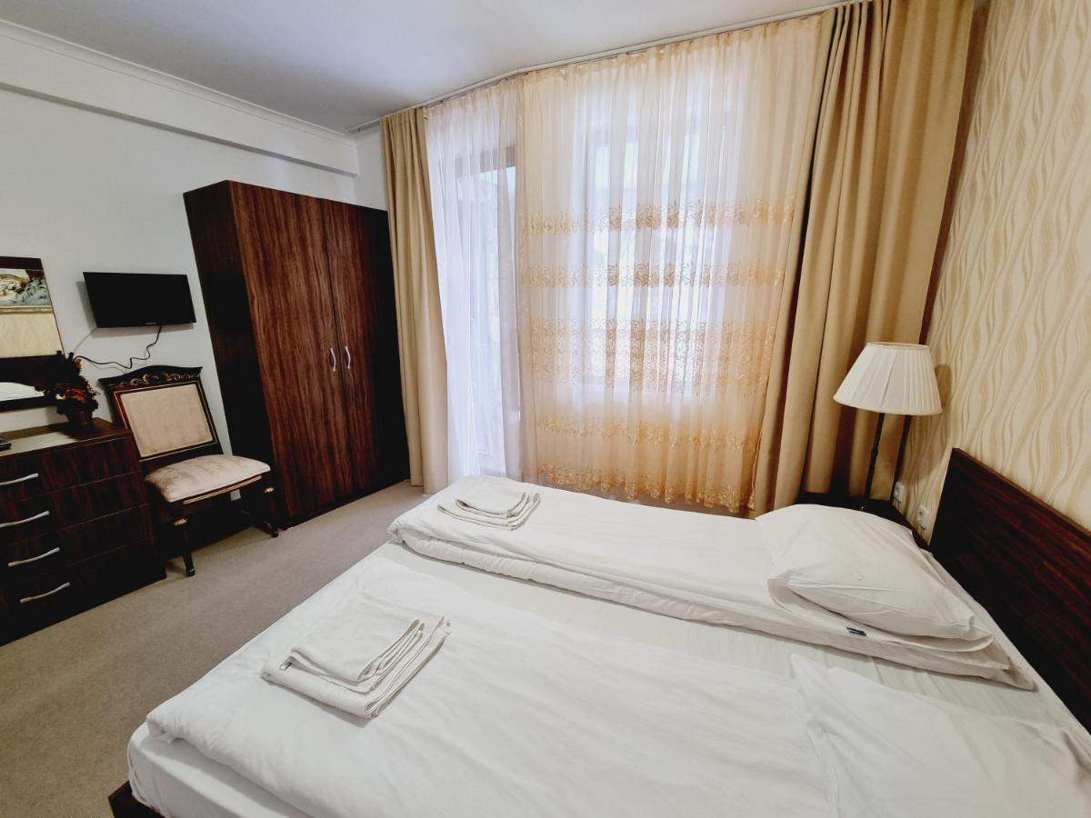 Grand Monastery Hotel Apartments Pamporowo Exterior foto